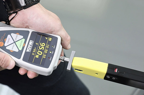 Test innovative ISOFIX and LATCH system
